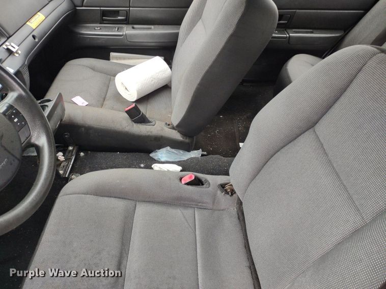 image for item LL9189 2007 Ford Crown Victoria Police Interceptor