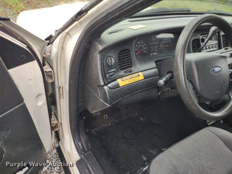 image for item LL9189 2007 Ford Crown Victoria Police Interceptor