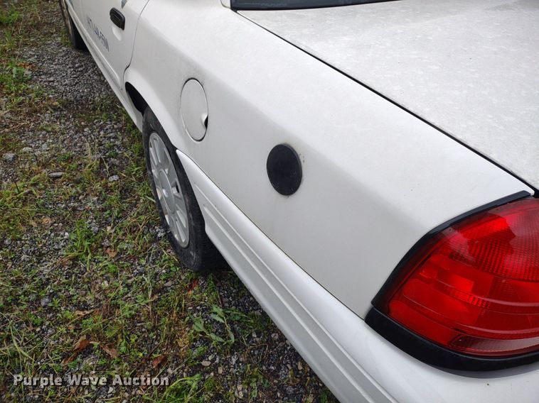 image for item LL9189 2007 Ford Crown Victoria Police Interceptor