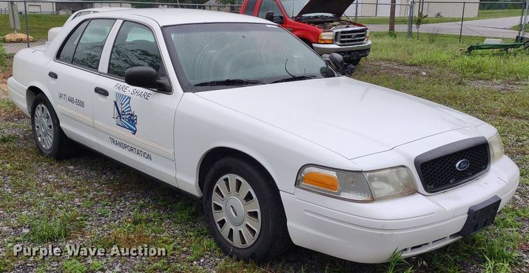 image for item LL9190 2010 Ford Crown Victoria Police Interceptor
