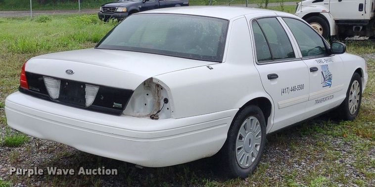 image for item LL9190 2010 Ford Crown Victoria Police Interceptor