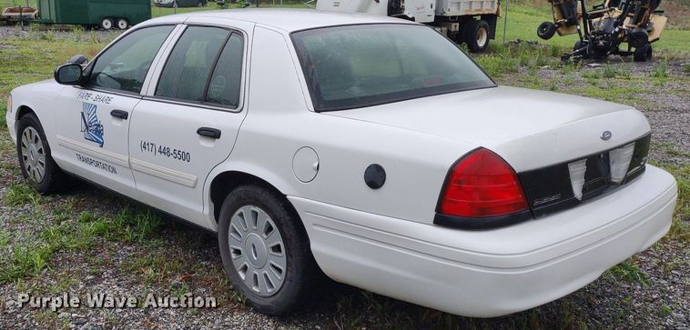 image for item LL9190 2010 Ford Crown Victoria Police Interceptor