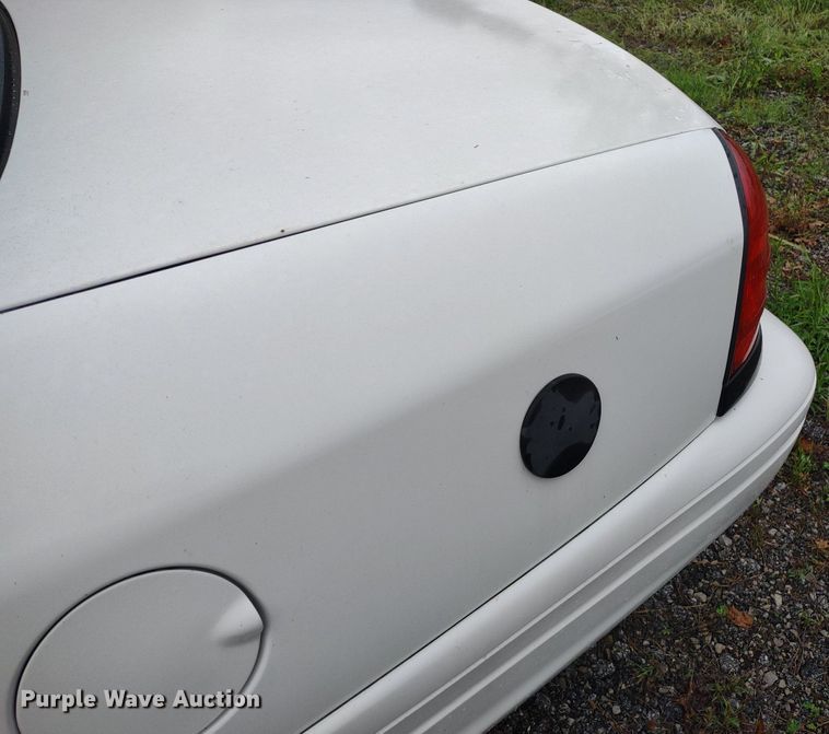 image for item LL9190 2010 Ford Crown Victoria Police Interceptor