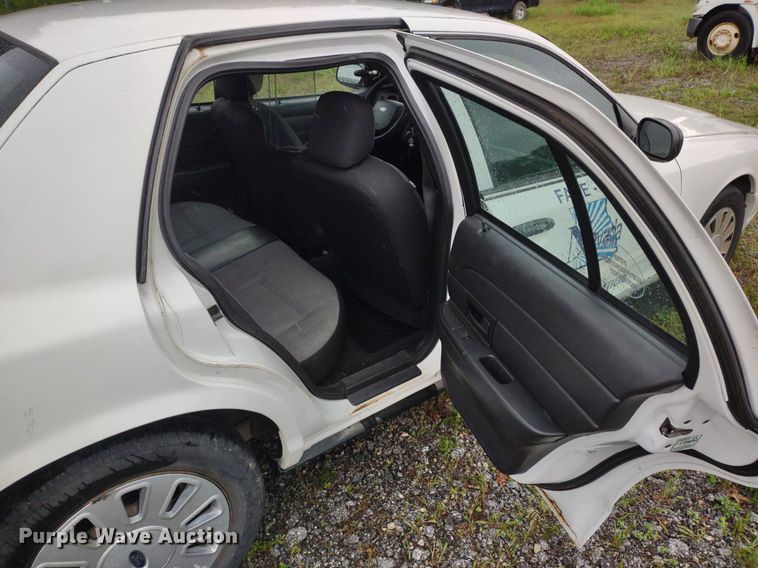 image for item LL9190 2010 Ford Crown Victoria Police Interceptor