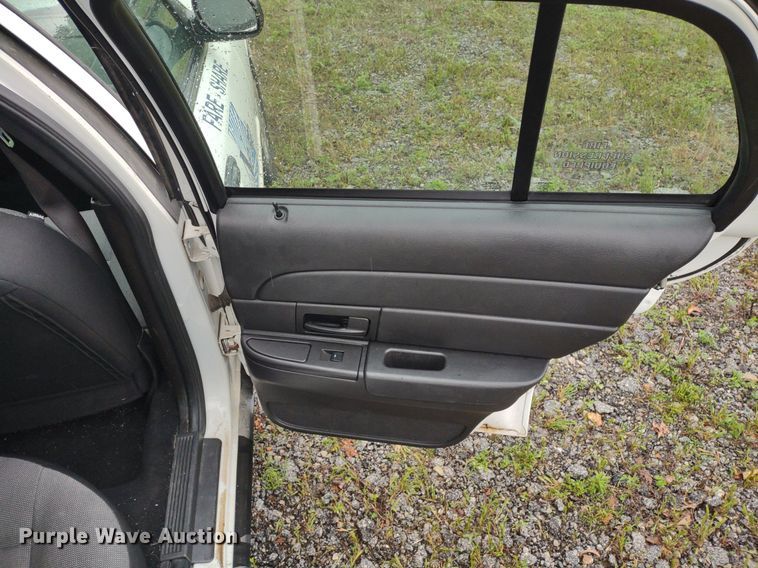 image for item LL9190 2010 Ford Crown Victoria Police Interceptor