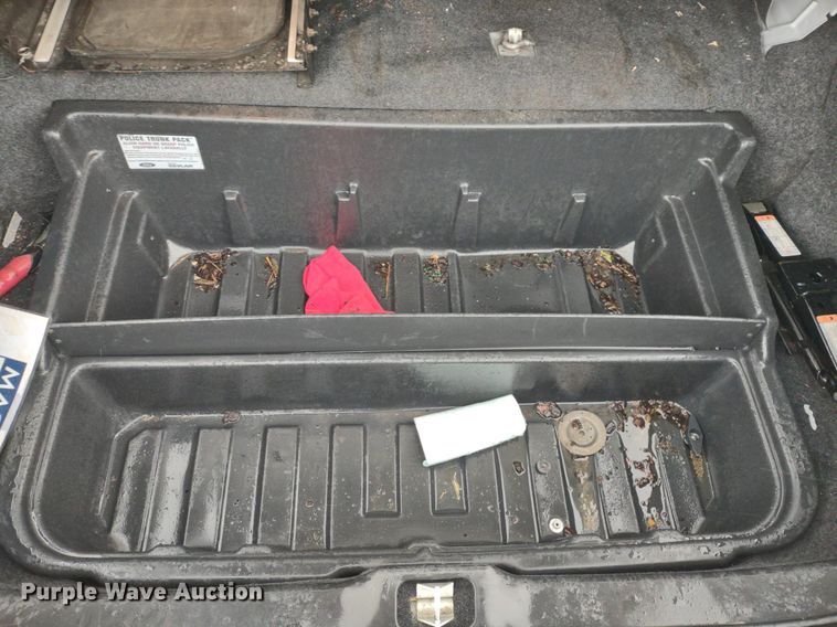 image for item LL9190 2010 Ford Crown Victoria Police Interceptor