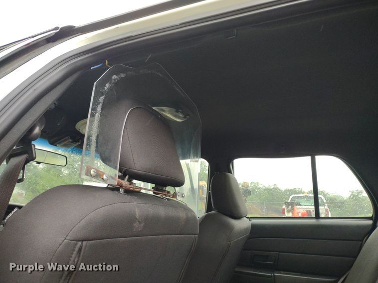 image for item LL9190 2010 Ford Crown Victoria Police Interceptor