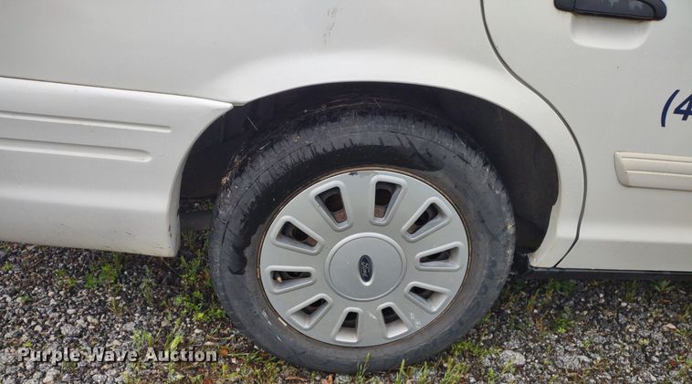 image for item LL9190 2010 Ford Crown Victoria Police Interceptor