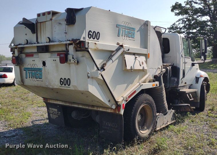 image for item LL9191 2009 International DuraStar 4300  street sweeper truck