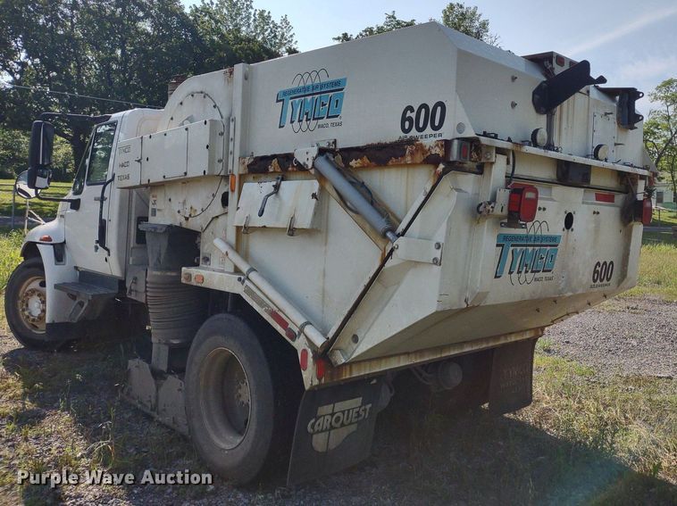 image for item LL9191 2009 International DuraStar 4300  street sweeper truck