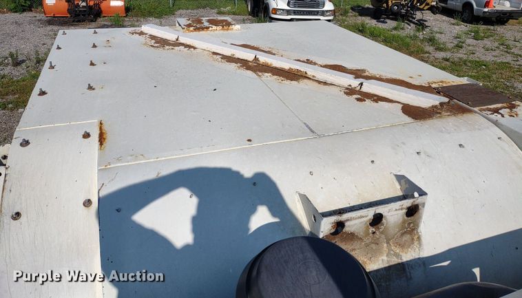 image for item LL9191 2009 International DuraStar 4300  street sweeper truck