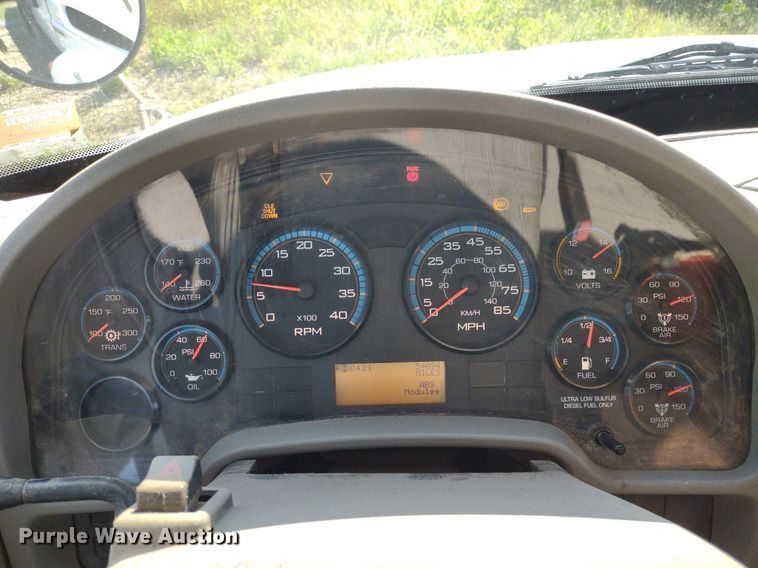 image for item LL9191 2009 International DuraStar 4300  street sweeper truck