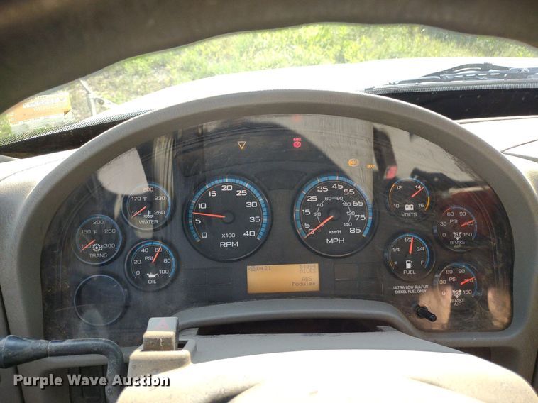 image for item LL9191 2009 International DuraStar 4300  street sweeper truck