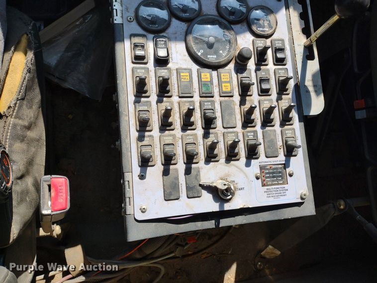 image for item LL9191 2009 International DuraStar 4300  street sweeper truck