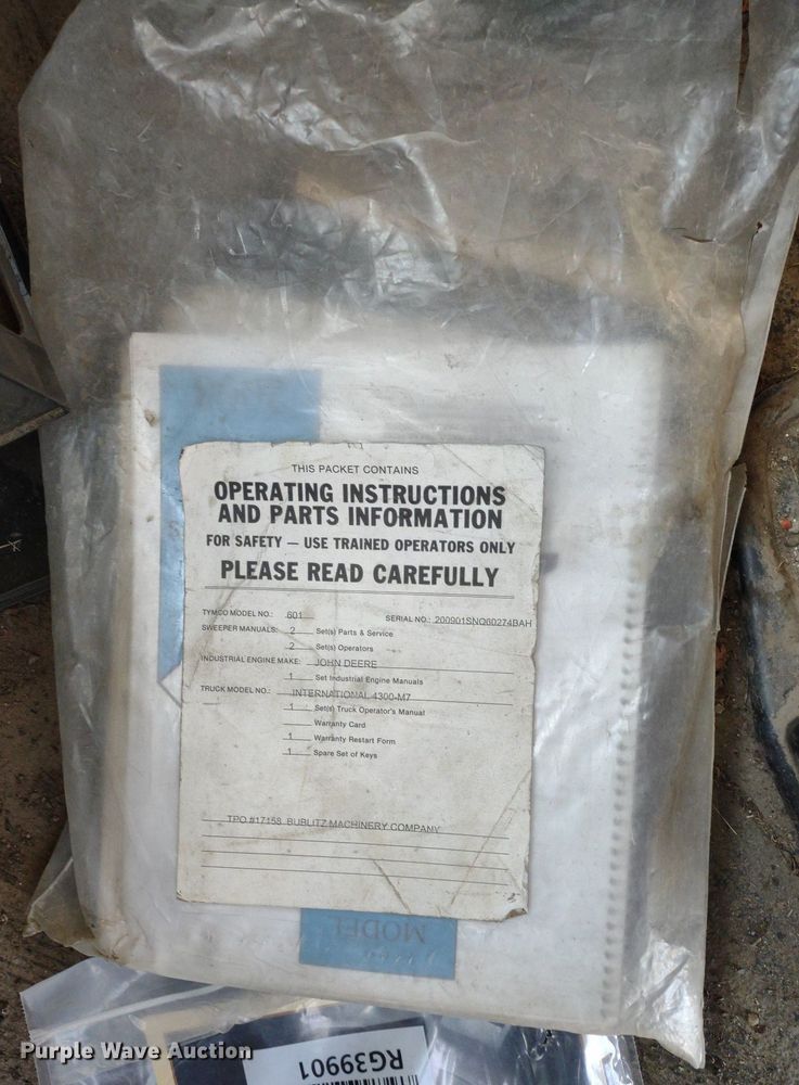 image for item LL9191 2009 International DuraStar 4300  street sweeper truck