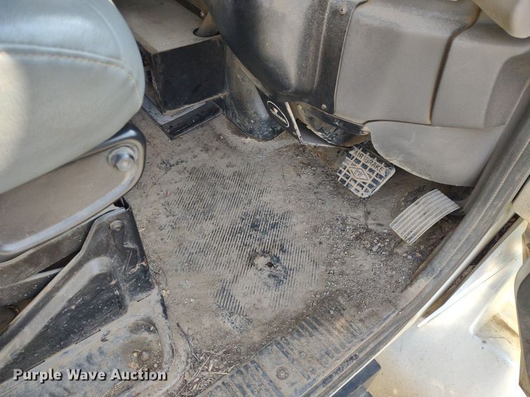 image for item LL9191 2009 International DuraStar 4300  street sweeper truck