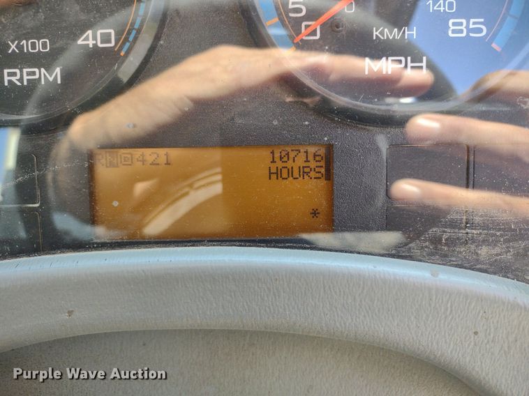 image for item LL9191 2009 International DuraStar 4300  street sweeper truck