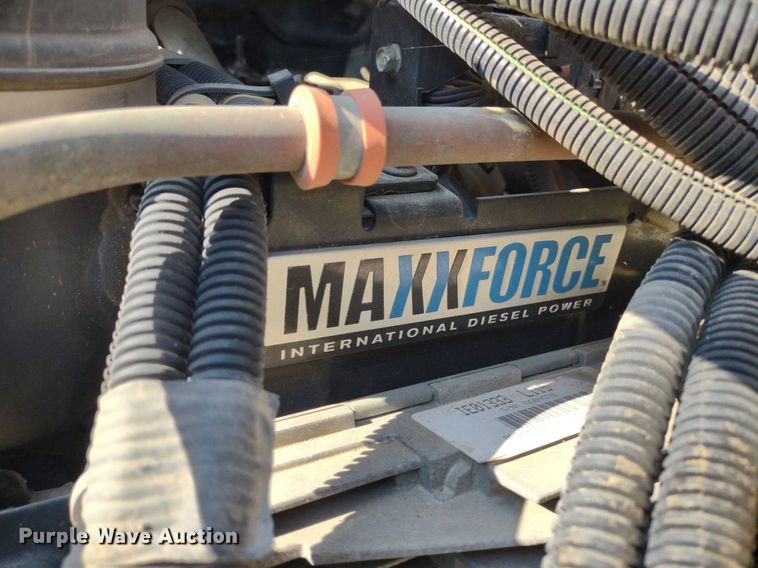 image for item LL9191 2009 International DuraStar 4300  street sweeper truck