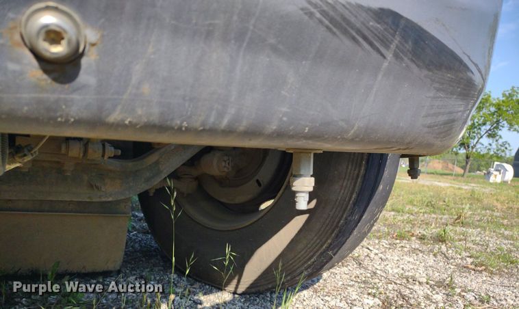 image for item LL9191 2009 International DuraStar 4300  street sweeper truck