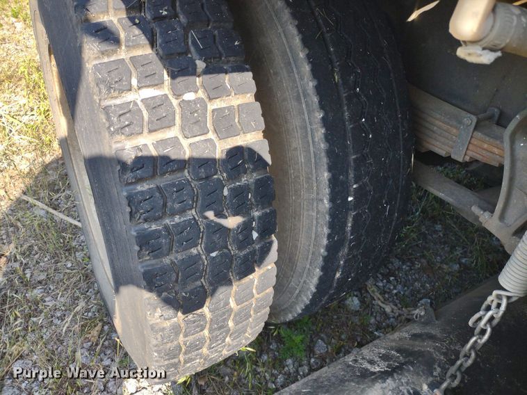 image for item LL9191 2009 International DuraStar 4300  street sweeper truck