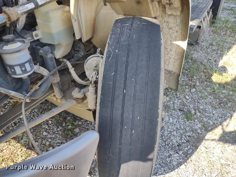 image for item LL9191 2009 International DuraStar 4300  street sweeper truck