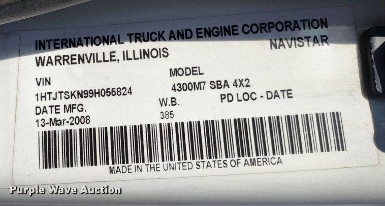 image for item LL9191 2009 International DuraStar 4300  street sweeper truck
