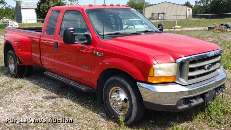 image for item LL9192 2000 Ford F350 Super Duty XLT  SuperCab pickup truck