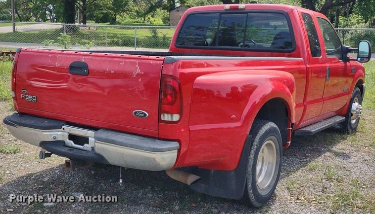 image for item LL9192 2000 Ford F350 Super Duty XLT  SuperCab pickup truck