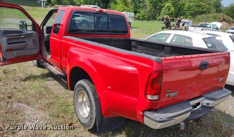 image for item LL9192 2000 Ford F350 Super Duty XLT  SuperCab pickup truck