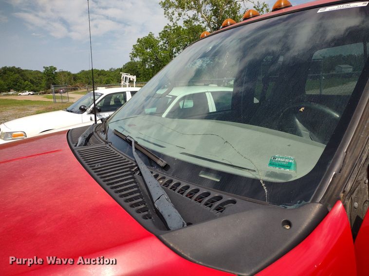 image for item LL9192 2000 Ford F350 Super Duty XLT  SuperCab pickup truck