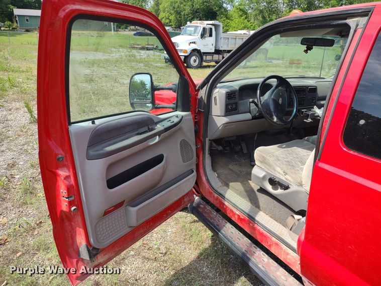 image for item LL9192 2000 Ford F350 Super Duty XLT  SuperCab pickup truck