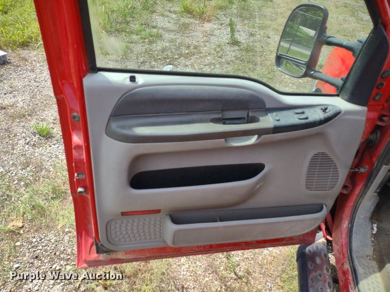 image for item LL9192 2000 Ford F350 Super Duty XLT  SuperCab pickup truck