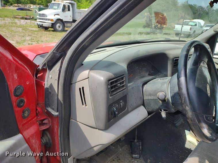 image for item LL9192 2000 Ford F350 Super Duty XLT  SuperCab pickup truck