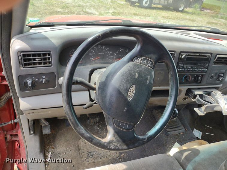 image for item LL9192 2000 Ford F350 Super Duty XLT  SuperCab pickup truck