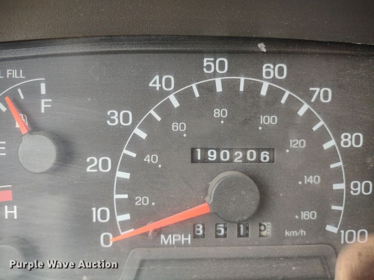 image for item LL9192 2000 Ford F350 Super Duty XLT  SuperCab pickup truck