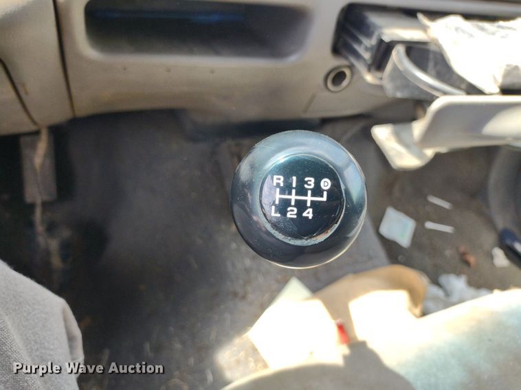 image for item LL9192 2000 Ford F350 Super Duty XLT  SuperCab pickup truck