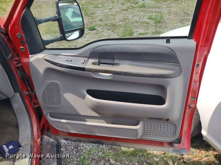 image for item LL9192 2000 Ford F350 Super Duty XLT  SuperCab pickup truck