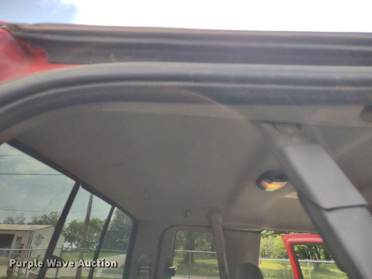 image for item LL9192 2000 Ford F350 Super Duty XLT  SuperCab pickup truck