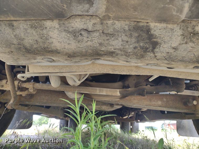 image for item LL9192 2000 Ford F350 Super Duty XLT  SuperCab pickup truck