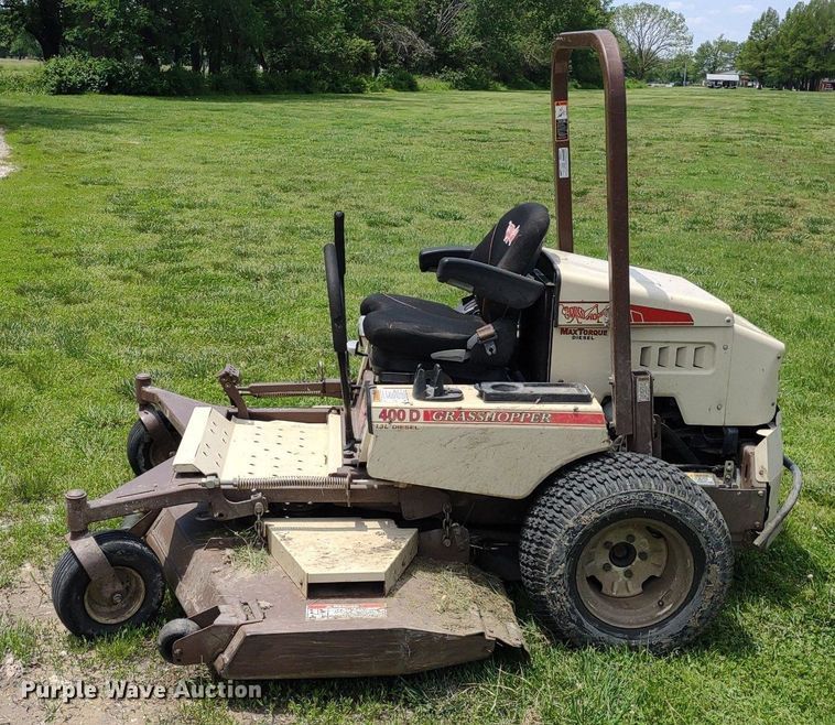 image for item LL9197 Grasshopper 400D  ZTR lawn mower