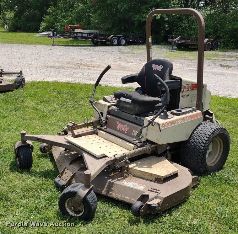 image for item LL9198 Grasshopper 432  ZTR lawn mower