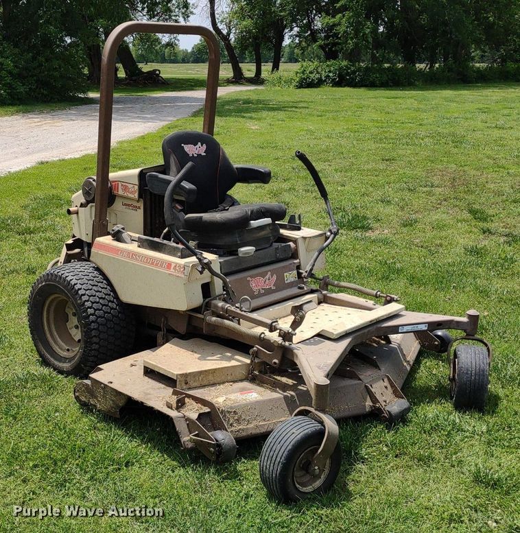 image for item LL9198 Grasshopper 432  ZTR lawn mower