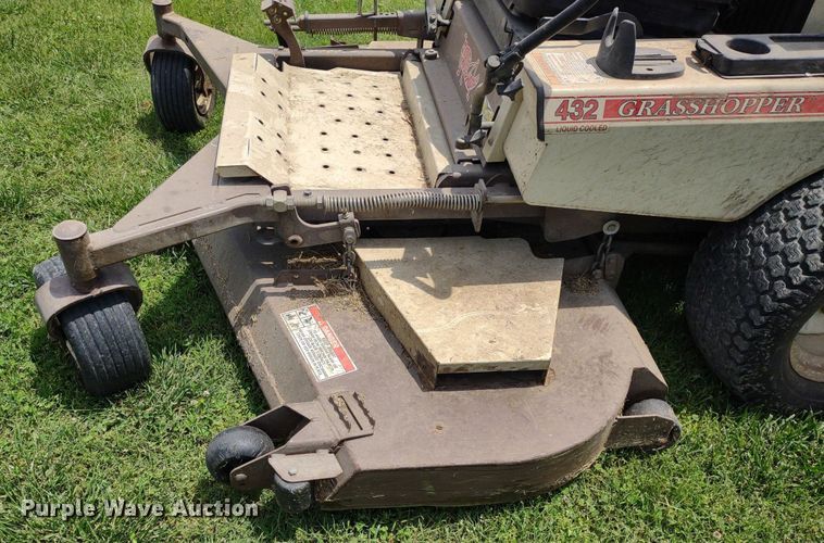 image for item LL9198 Grasshopper 432  ZTR lawn mower