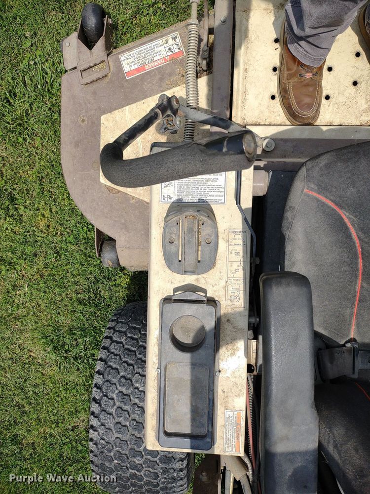 image for item LL9198 Grasshopper 432  ZTR lawn mower