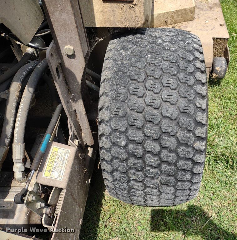 image for item LL9198 Grasshopper 432  ZTR lawn mower