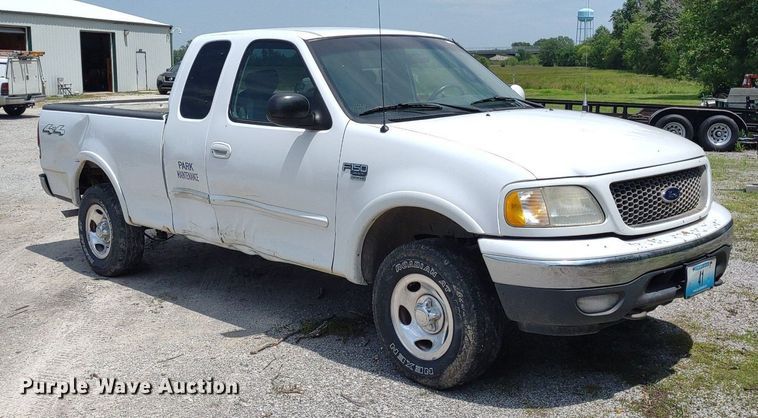 image for item LL9200 2001 Ford F150 XLT  SuperCab pickup truck