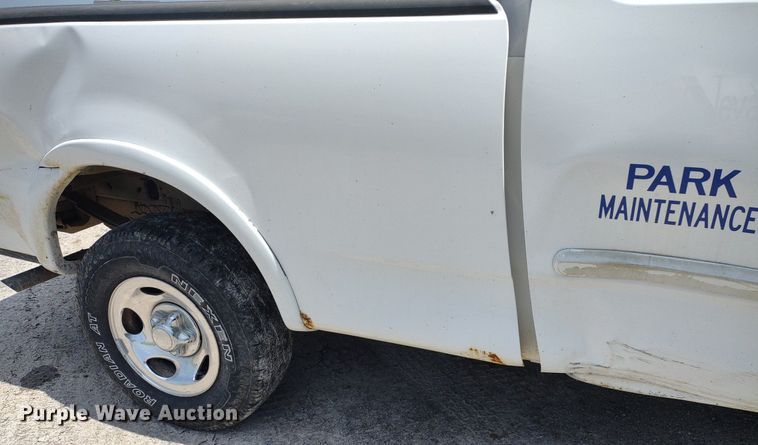 image for item LL9200 2001 Ford F150 XLT  SuperCab pickup truck