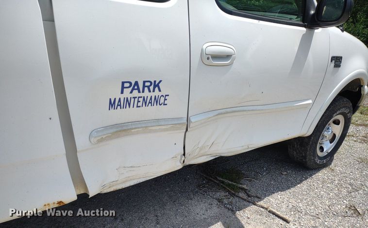 image for item LL9200 2001 Ford F150 XLT  SuperCab pickup truck