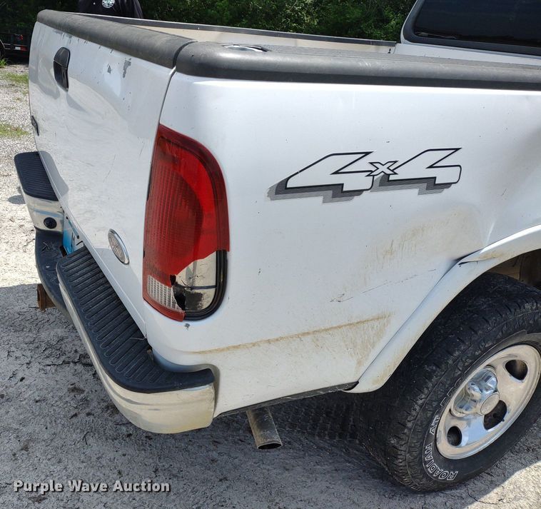 image for item LL9200 2001 Ford F150 XLT  SuperCab pickup truck