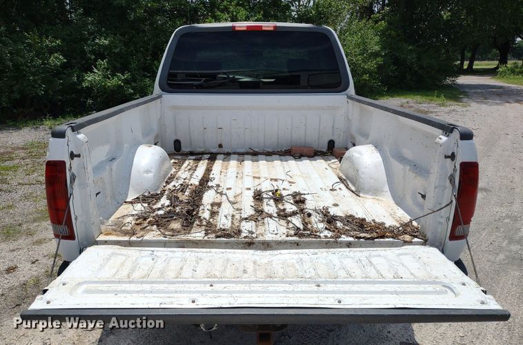 image for item LL9200 2001 Ford F150 XLT  SuperCab pickup truck